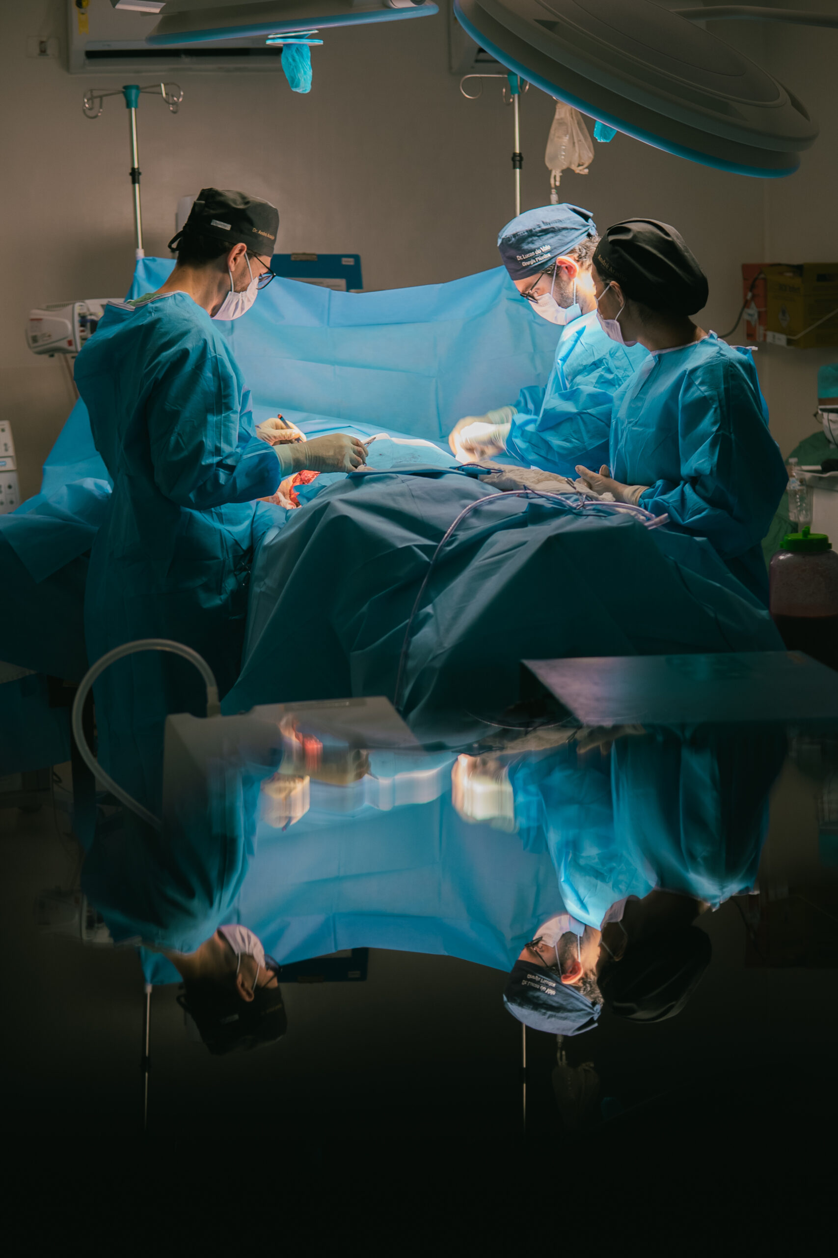 Dr. André realiza cirurgia plástica em homens e mulheres em São Paulo